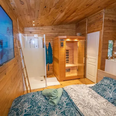 Au Coucher Du Soleil, Avec Jacuzzi Et Sauna Panzió