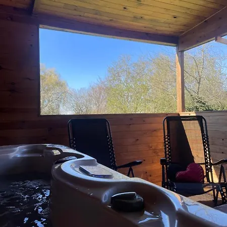 Au Coucher Du Soleil, Avec Jacuzzi Et Sauna Couette-café