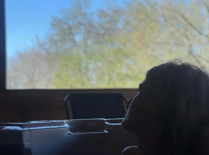 Au Coucher Du Soleil, Avec Jacuzzi Et Sauna Couette-café *